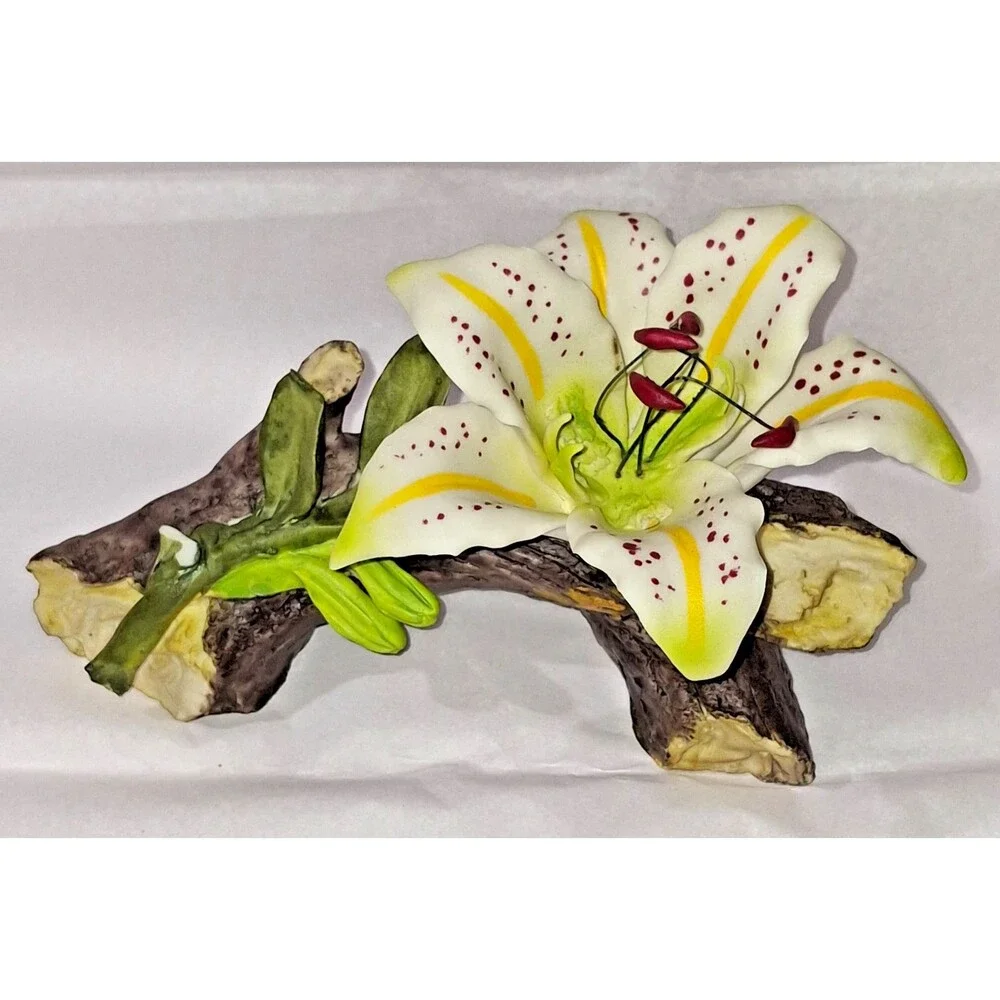 VTG Rare Tiger Lily Branch Cream Yellow Green Italy Porcelain Has Damage
